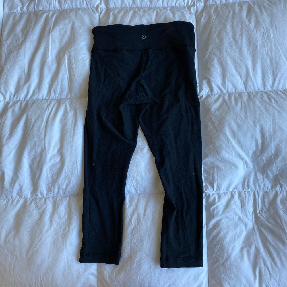 Lululemon 3/4 Length Reversible Leggings
